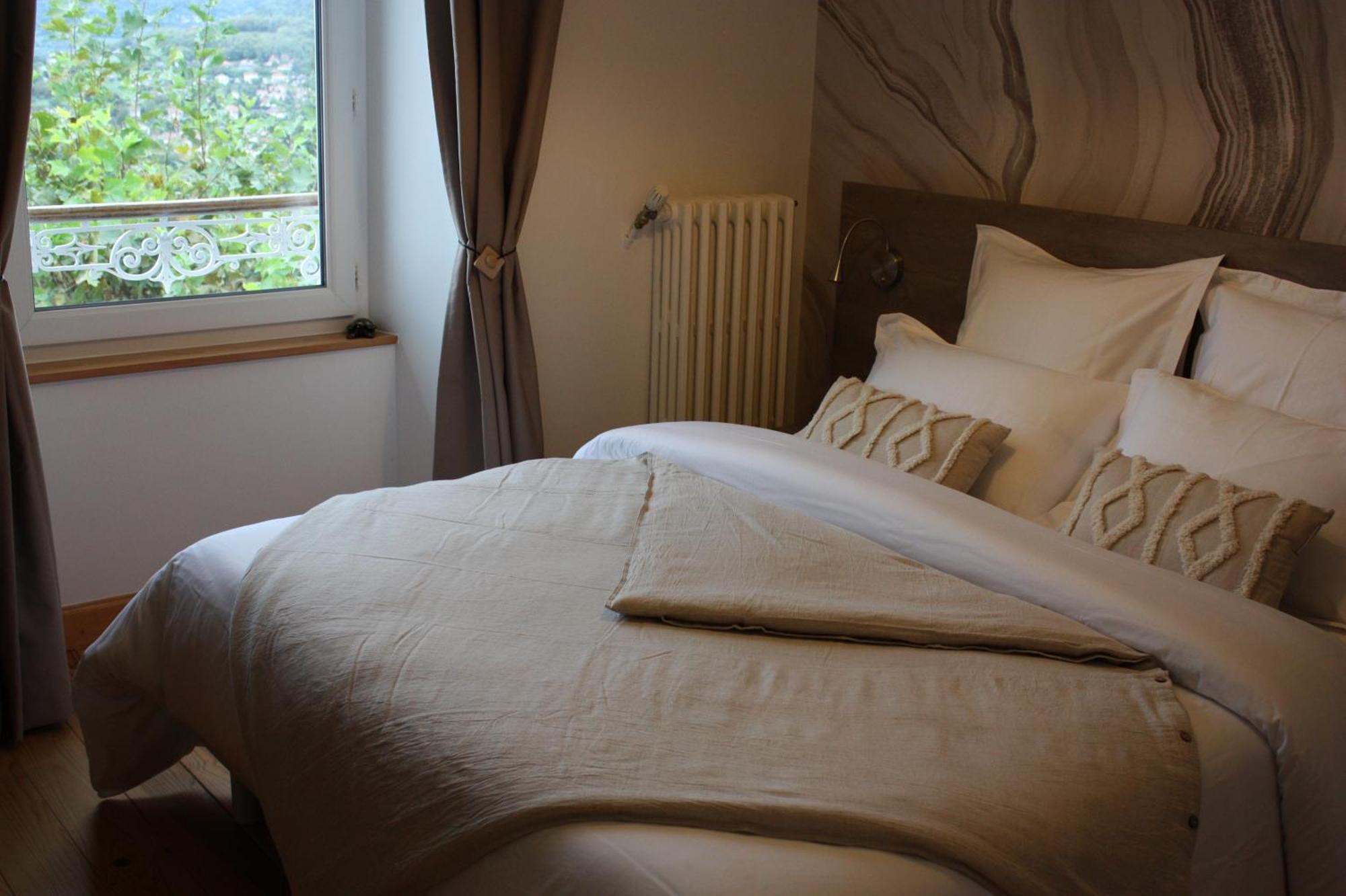 L'Escale De Beauregard Hotel Coublevie Bagian luar foto