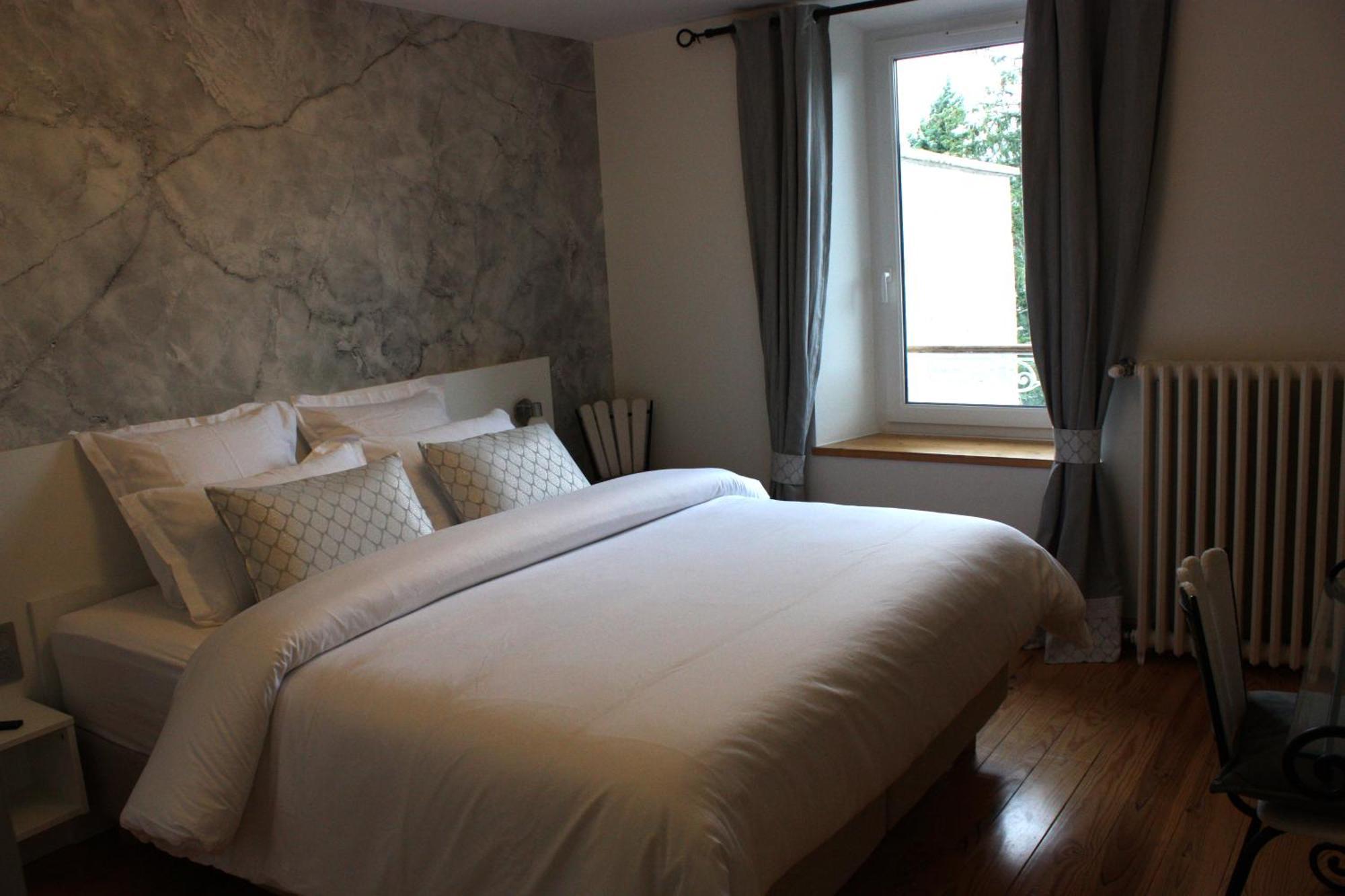 L'Escale De Beauregard Hotel Coublevie Bagian luar foto